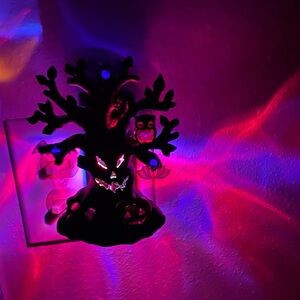 BATH AND BODY WORKS HAUNTED MONSTER TREE PROJECTOR NIGHTLIGHT WALLFLOWER PLUG